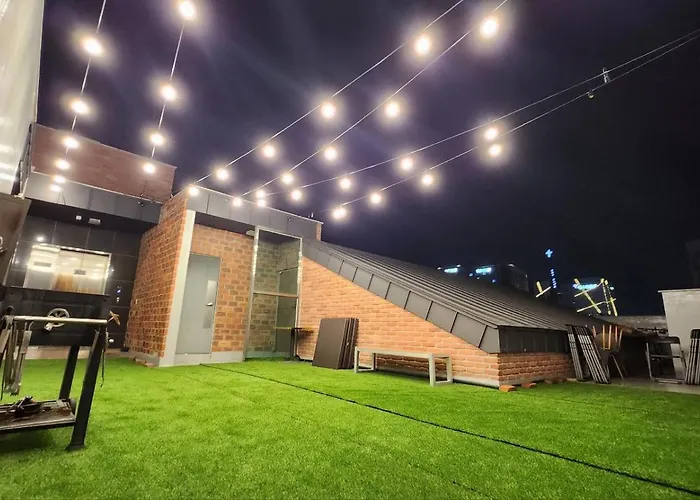A Bridge House 1C